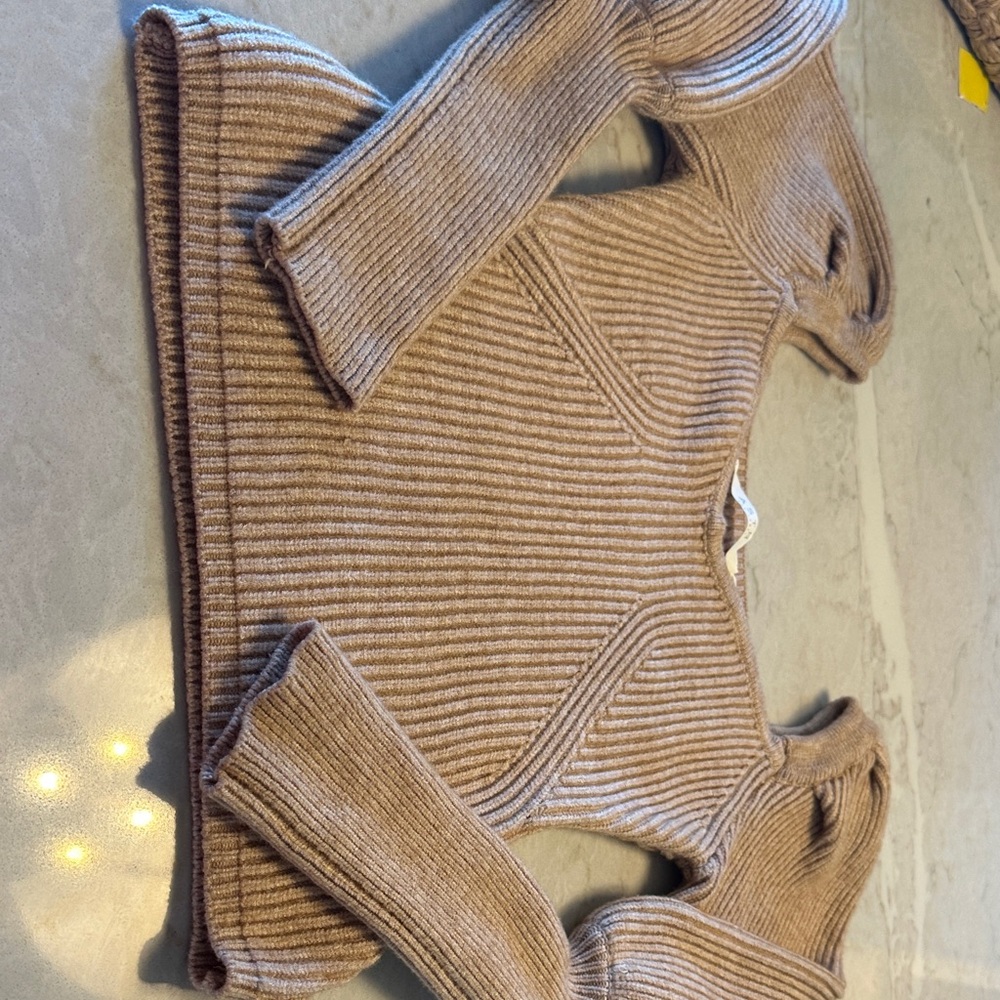 Astr V-Neck Ribbed Sweater - Tan - Picture 7 of 11
